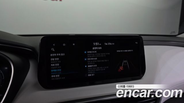 Hyundai Santafe 2022 — photo 22