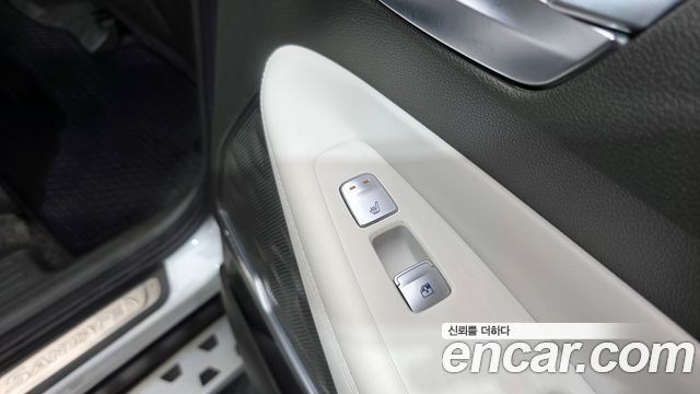 Hyundai Santafe 2022 — photo 25