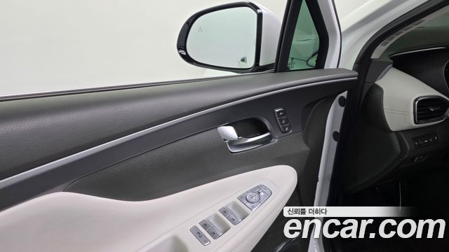 Hyundai Santafe 2022 — photo 27