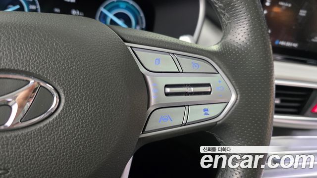 Hyundai Santafe 2022 — photo 31