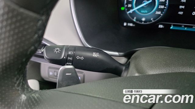 Hyundai Santafe 2022 — photo 33