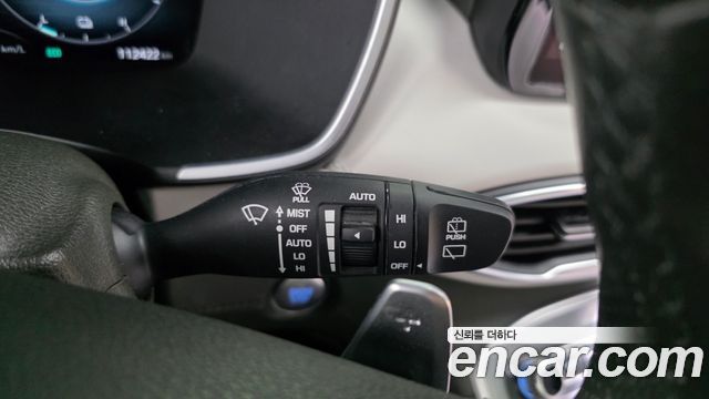 Hyundai Santafe 2022 — photo 34