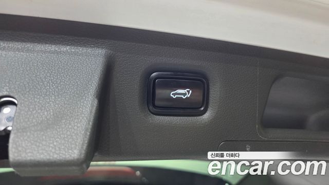 Hyundai Santafe 2022 — photo 37