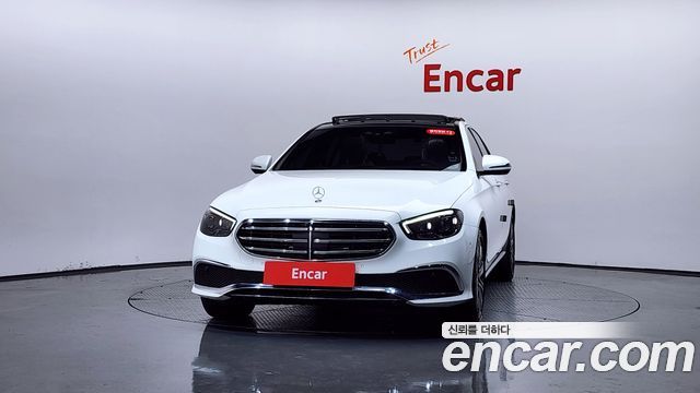Mercedes-Benz E-Class 2021 — photo 3