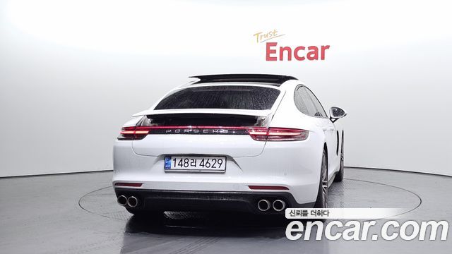 Porsche Panamera 2018 — photo 4