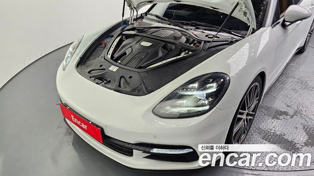 Porsche Panamera 2018 — photo 6