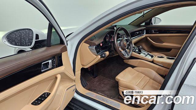 Porsche Panamera 2018 — photo 10