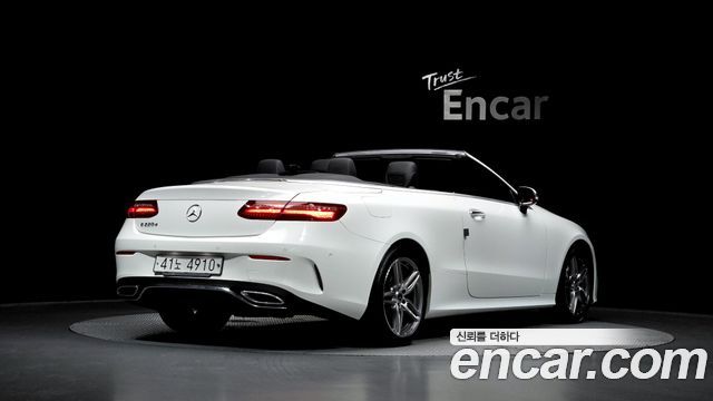 Mercedes-Benz E-Class 2018 — photo 2