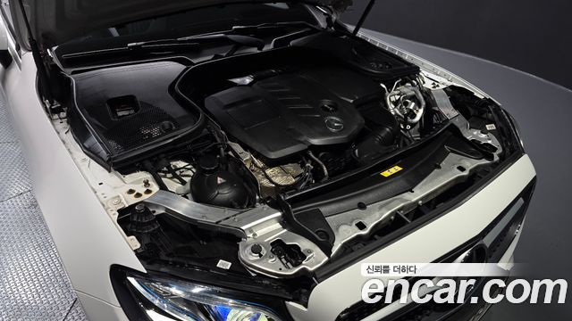 Mercedes-Benz E-Class 2018 — photo 6