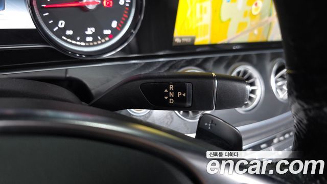 Mercedes-Benz E-Class 2018 — photo 12