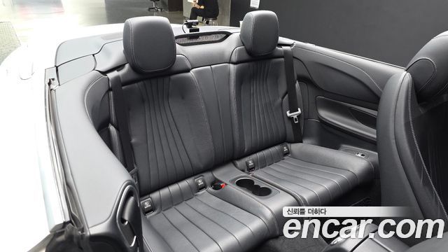 Mercedes-Benz E-Class 2018 — photo 18