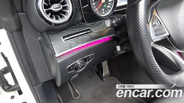 Mercedes-Benz E-Class 2018 — photo 28