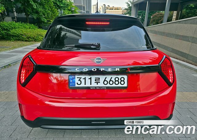Mini Cooper 2025 — photo 5