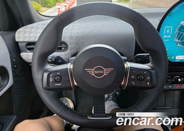 Mini Cooper 2025 — photo 12