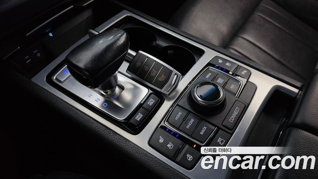 Genesis G80 2018 — photo 9