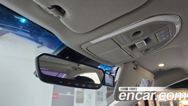 Genesis G80 2018 — photo 20