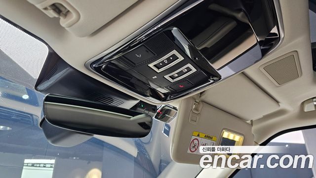Land Rover Range Rover 2021 — photo 28