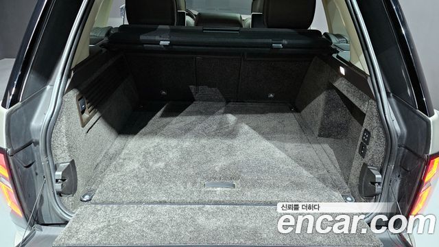 Land Rover Range Rover 2021 — photo 31