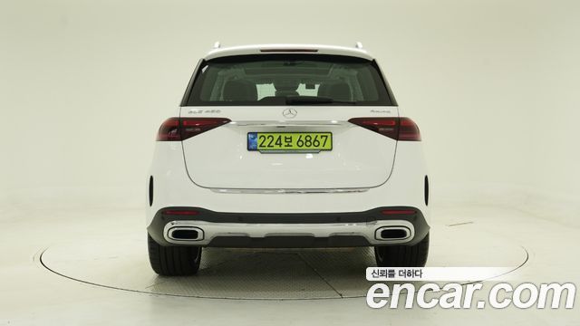 Mercedes-Benz GLE-Class 2025 — photo 4