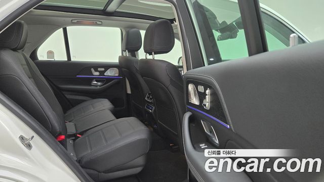 Mercedes-Benz GLE-Class 2025 — photo 10