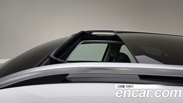 Mercedes-Benz GLE-Class 2025 — photo 12