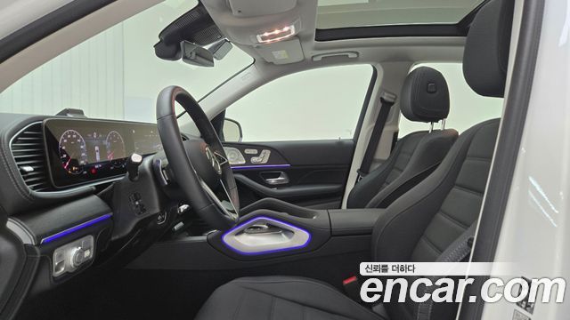 Mercedes-Benz GLE-Class 2025 — photo 14
