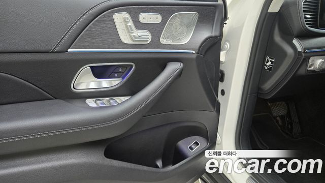 Mercedes-Benz GLE-Class 2025 — photo 15