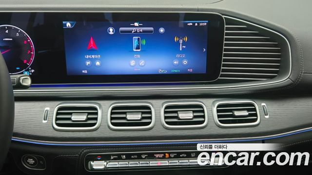 Mercedes-Benz GLE-Class 2025 — photo 16