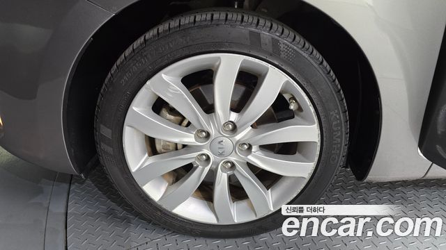 Kia Carens 2016 — photo 5