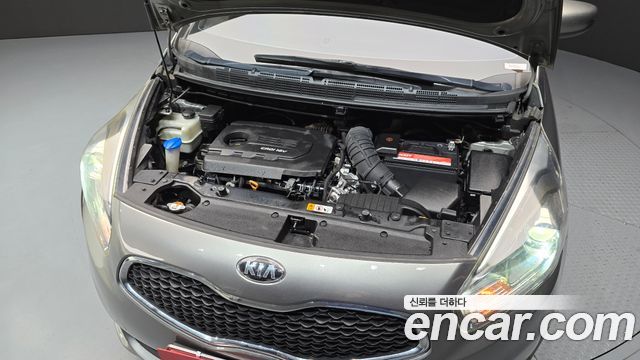 Kia Carens 2016 — photo 6