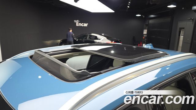Volvo XC40 2023 — photo 28