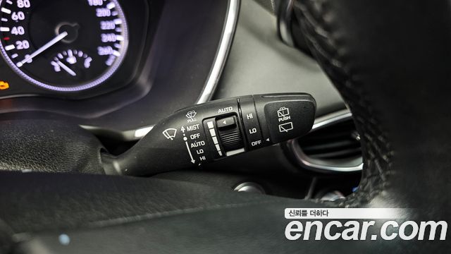 Hyundai Santafe 2019 — photo 18