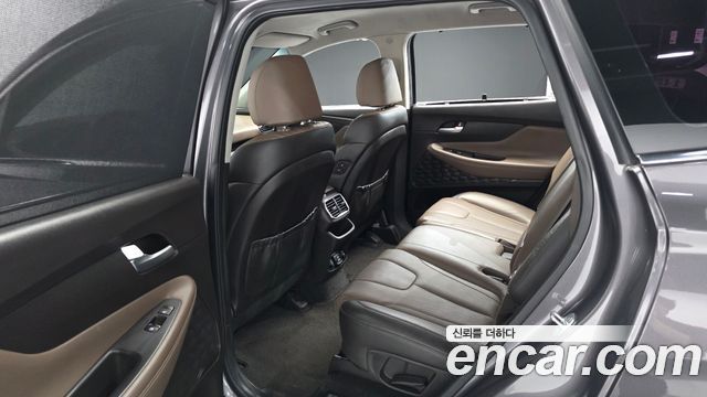 Hyundai Santafe 2019 — photo 12
