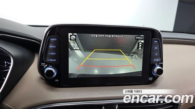 Hyundai Santafe 2019 — photo 15