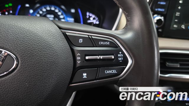 Hyundai Santafe 2019 — photo 17