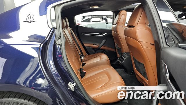 Maserati Ghibli 2018 — photo 12