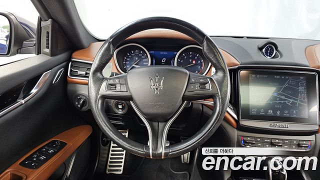 Maserati Ghibli 2018 — photo 13