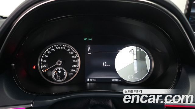 Genesis GV70 2023 — photo 8