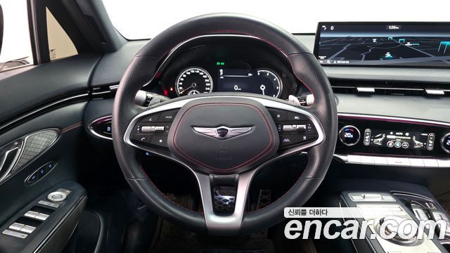 Genesis GV70 2023 — photo 13
