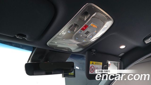 Genesis GV70 2023 — photo 20