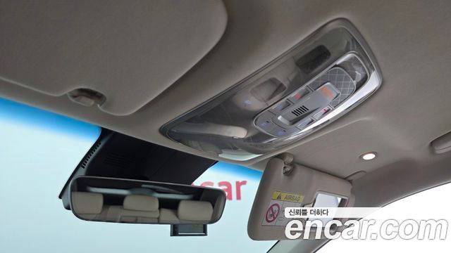 Genesis GV70 2021 — photo 28