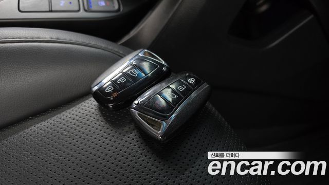 Hyundai Santafe 2015 — photo 23