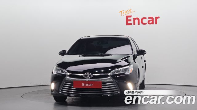 Toyota Camry 2017 — photo 3