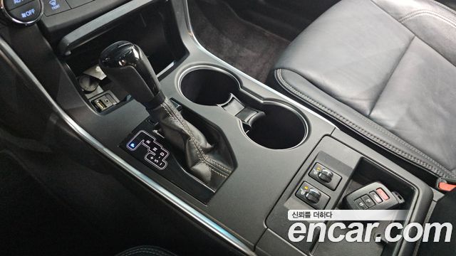 Toyota Camry 2017 — photo 9