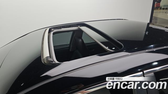 Toyota Camry 2017 — photo 20