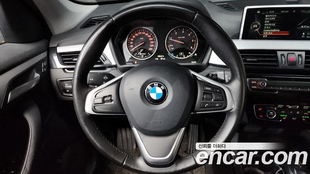 BMW X1 2016 — photo 17