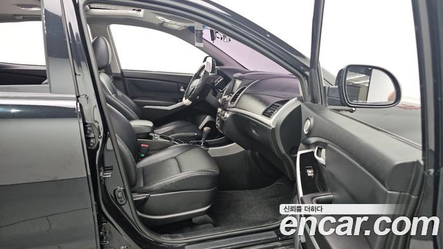 KG Mobility KORANDO 2015 — photo 18