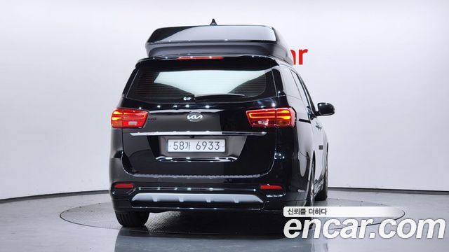Kia Canival 2019 — photo 4
