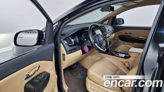 Kia Canival 2019 — photo 13