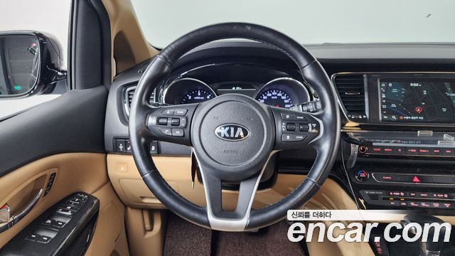 Kia Canival 2019 — photo 19